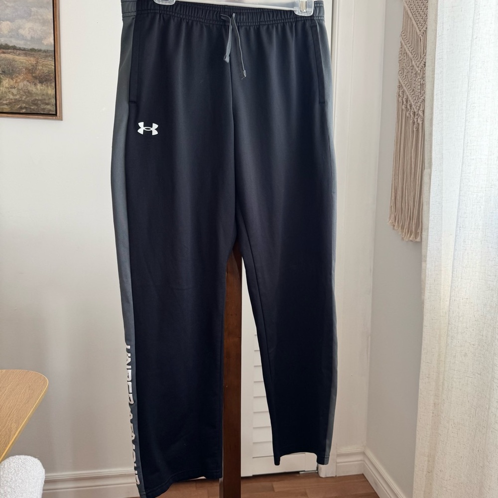 Under Armour Black Loose Fit Pants YXL /JTG